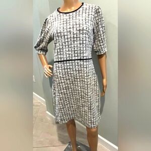 Banana Republic Textured Black, White & Gray Dress Size 10   NWT